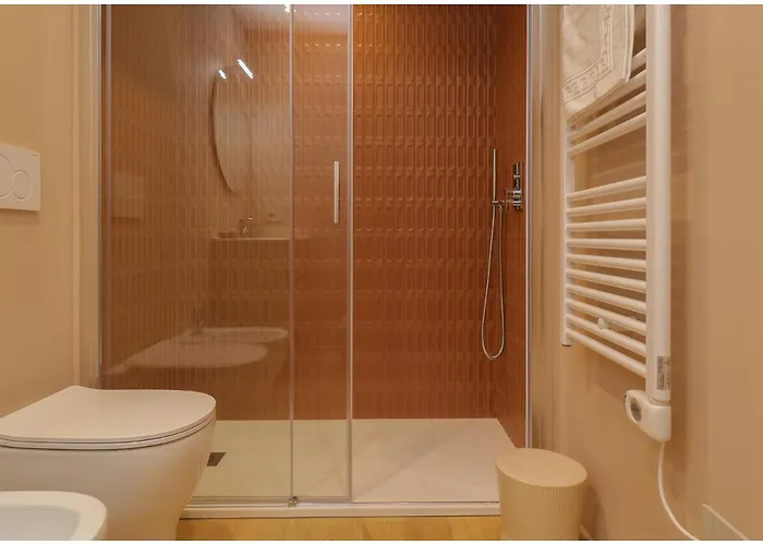 Venus 2 Minutes From Porta Nuova Ac And Wifi
