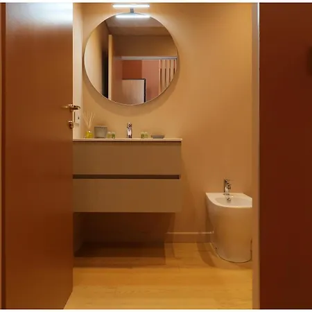 Venus 2 Minutes From Porta Nuova Ac And Wifi Apartmán *